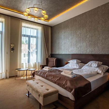Voeroesko Villa -Elnoeki Szauna Es Jakuzzi Hasznalattal Balatonalmádi エクステリア 写真